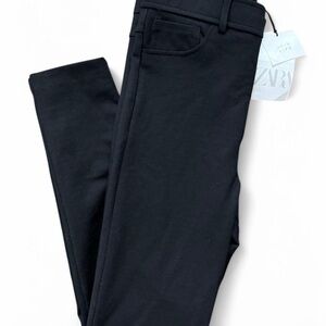 ZARA Buttoned Legging Pants. High Elastic Waist